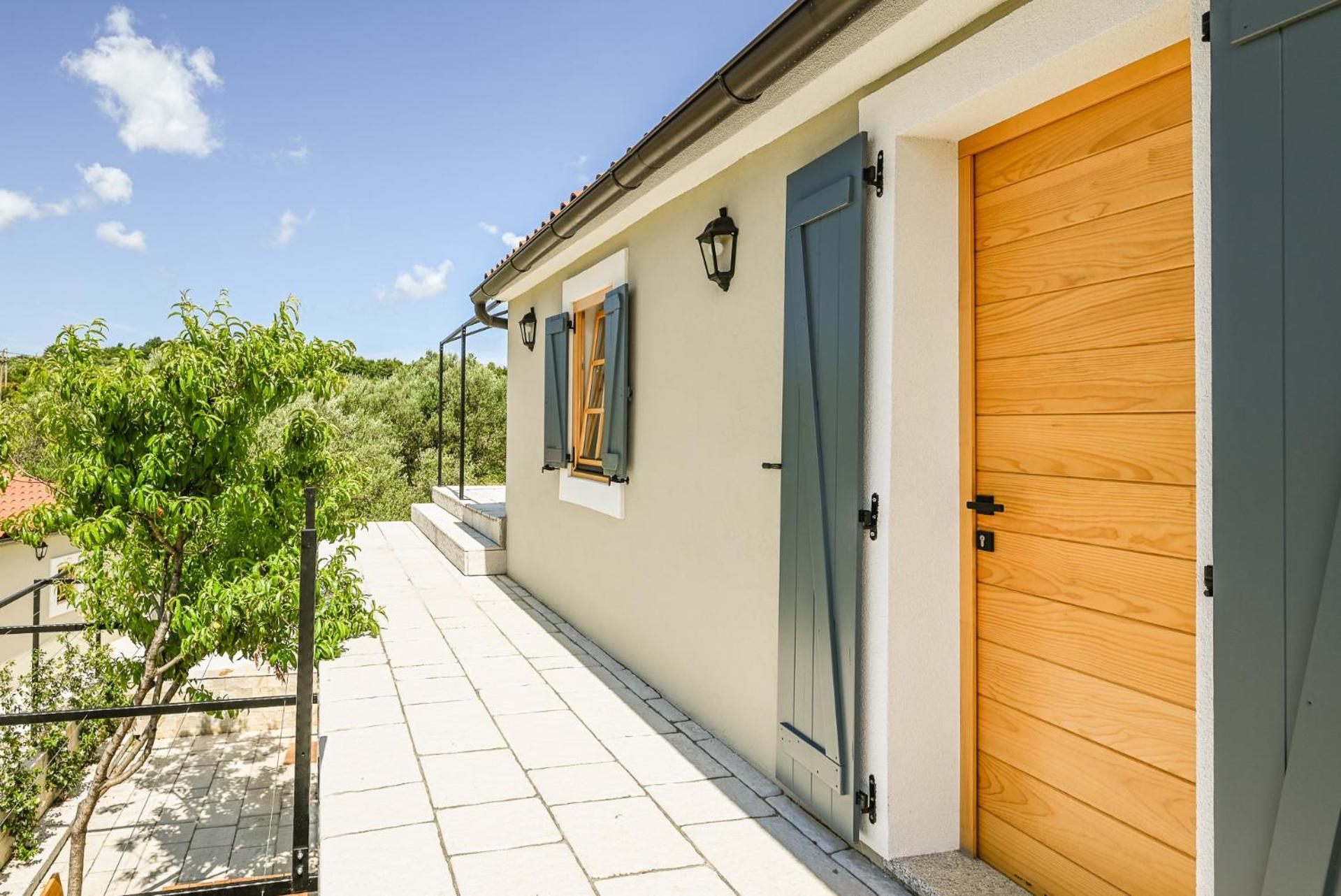 Medanni - Boutique House In Nature With Pool イゾラ エクステリア 写真